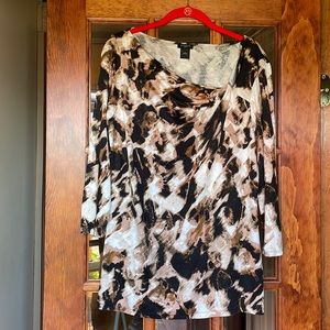 Ann Taylor, Size-Large, multi colored shirt. Excellent condition!!